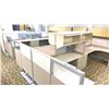 Image 5 : 8 DESKS WITH CUBICLE WALLS OFFICE WORK STATION SYSTEM