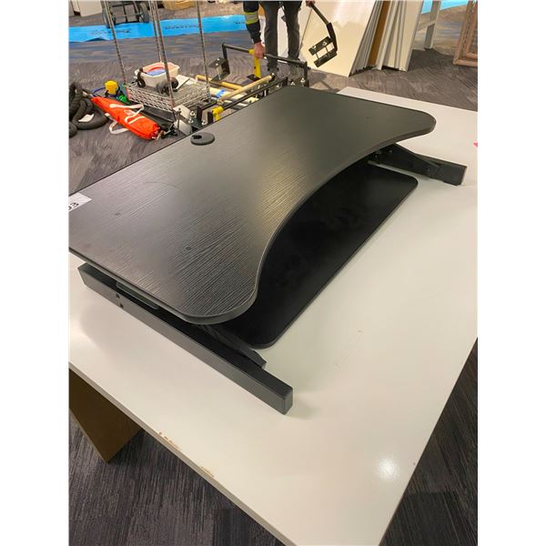 DESK TOP ADJUSTABLE MONITOR & KEYBOARD STAND