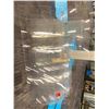 Image 8 : LARGE PLEXI-GLASS SHELVING SYSTEM