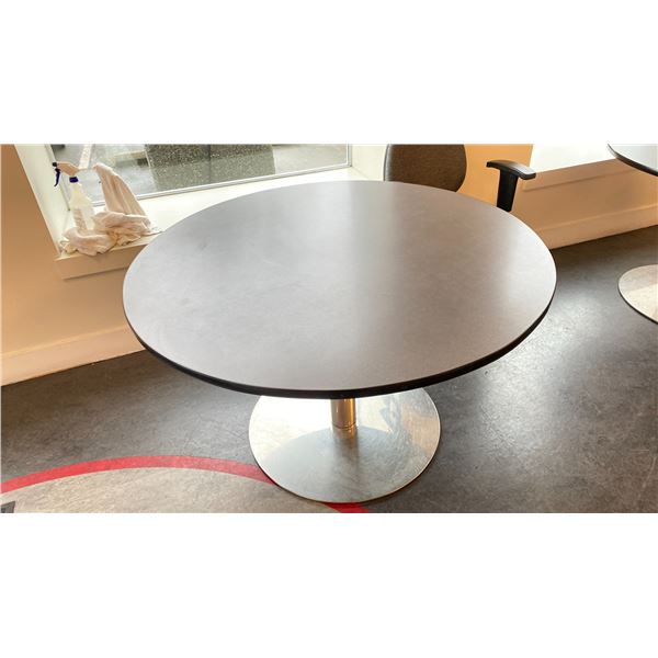 4' ROUND TABLE WITH METAL BASE
