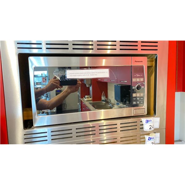 PANASONIC MICROWAVE WITH 27" SURROUND