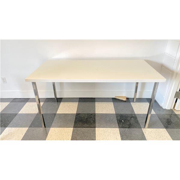 30X60" GLOSS WHITE TABLE/DESK  NO CONTENTS