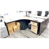 Image 2 : 66"X66" CORNER DESK WITH MOBILE DRAWER PEDESTAL NO CONTENTS