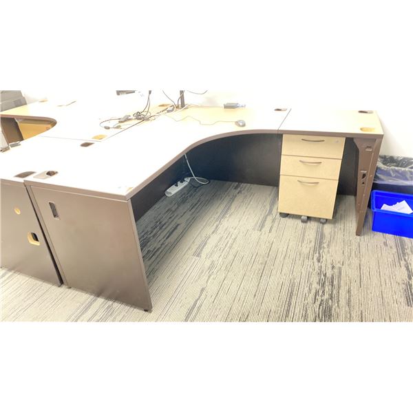 66"X66" CORNER DESK WITH MOBILE DRAWER PEDESTAL NO CONTENTS