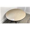 Image 1 : 42" ROUND TABLE