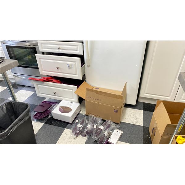 CONTENTS OF 3 DRAWERS ASST SILICONE COOKING AND BAKING ITEMS. SOME NEW. ICE CUBE TRAYS, BAGEL,