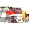 Image 4 : CONTENTS OF 3 DRAWERS ASST SILICONE COOKING AND BAKING ITEMS. SOME NEW. ICE CUBE TRAYS, BAGEL,
