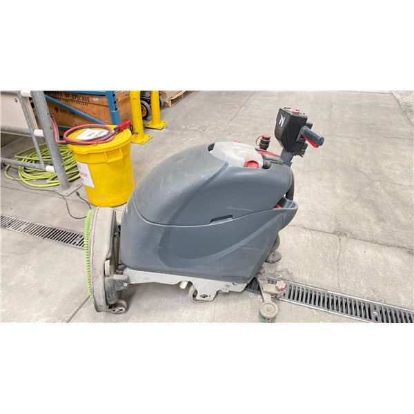 NUMATIC INTERNATIONAL FLOOR WASHER APPROX 257 HOURS *HOURS NOT VERIFIED*