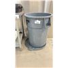 Image 1 : BRUTE WASTE BIN WITH LID LOCATED IN SACHET ROOM 3