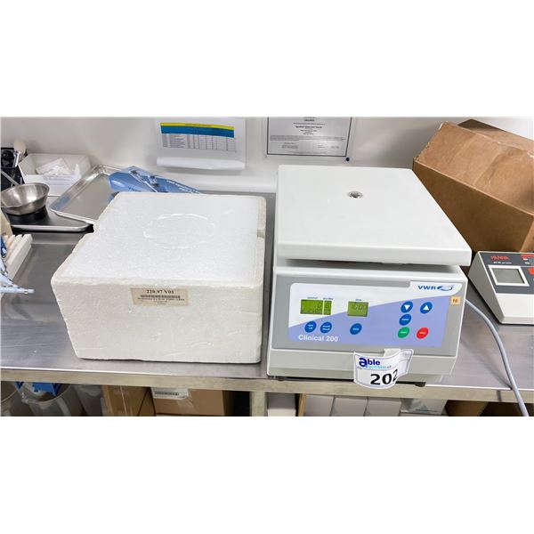 VWR CLINICAL 200 CENTRIFUGE. COMES WITH 2 DRUMS.