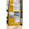 Image 4 : YALE MODEL MSW025SEN24TV080 MAX CAPACITY 1000 KG, LIFT RANGE 125" (10'5"), POWER PALLET LIFTER