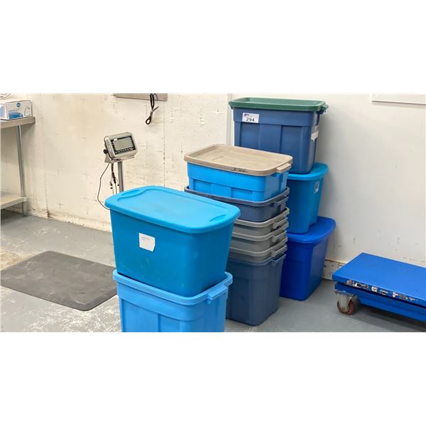 GROUP LOT OF TOTES LOCATED IN PRE-WEIGH ROOM