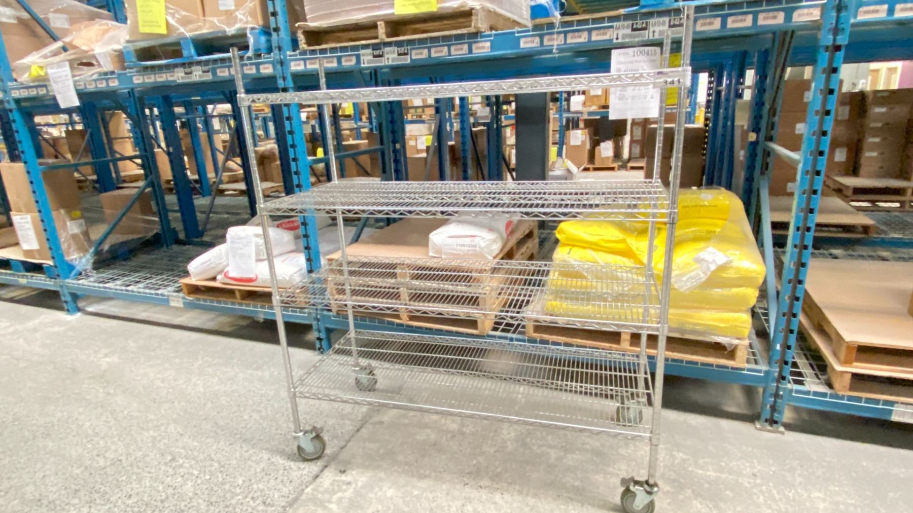 METRO RACK ON WHEELS 5'X2' 4 SHELVES - Able Auctions
