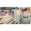 Image 2 : CEILING MOUNT ELECTRIC SHOP HEATER 600V 3 PHASE 25,000 WATTS MADE IN CANADA MODEL EUL25B83C