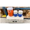 Image 1 : GROUP LOT MAXCOLD PREMIUM 156L COOLER, RUBBERMAID BEVERAGE COOLER AND TWO BLUE FLUID COOLERS