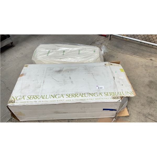 SERRALUNGA PLASTIC BASE. IRREGULAR SHAPE. 45X21