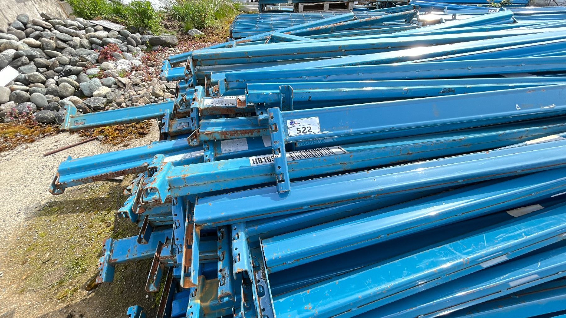 Arpac Racking GROUP LOT OF DISASSEMBLED RACKING. 8' ARPAC BEAMS APPROX 320, WITH ...