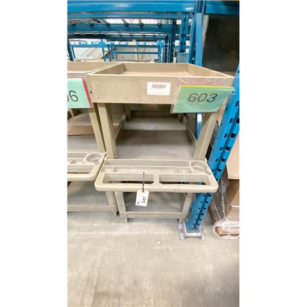 RUBBERMAID CART WITH CUSTOM RISER
