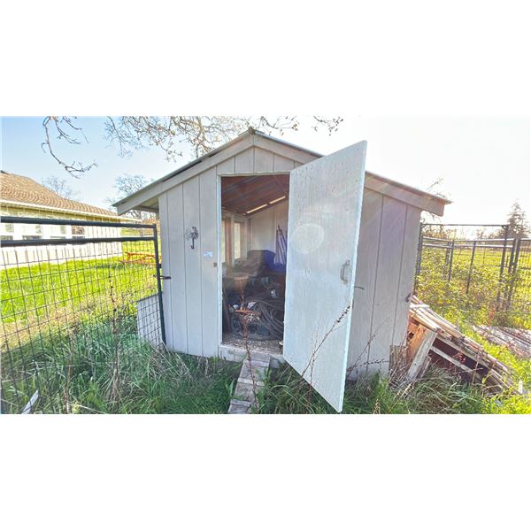PORTABLE FENCING. 15 SECTIONSX9'. 2 HAVE GATES