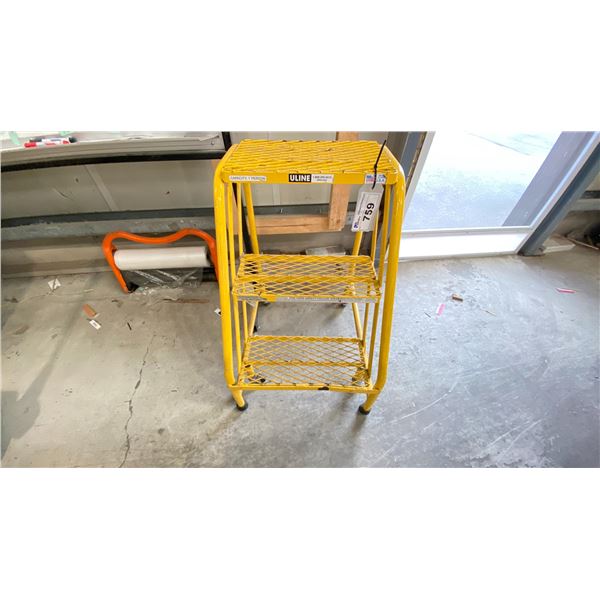 3' ROLLING STEP LADDER