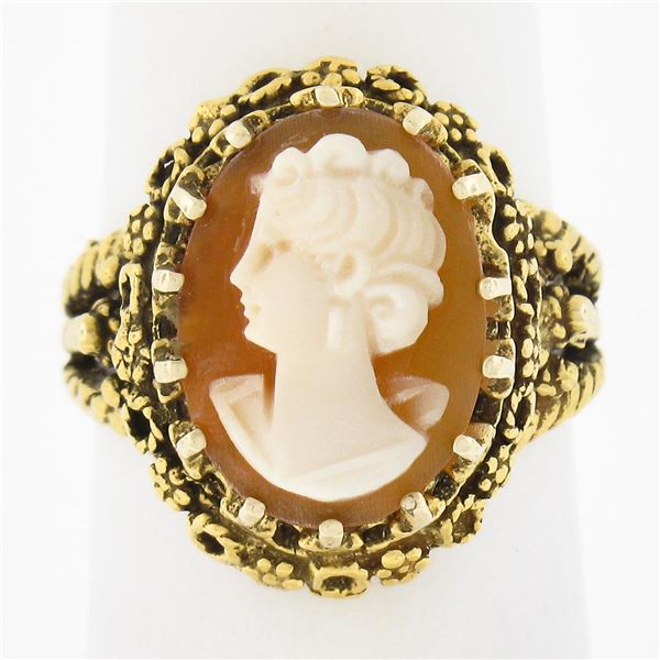 Vintage 14k Gold Oval Carved Shell Cameo w/ Twisted Wire Frame Cocktail Ring