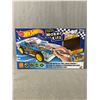 Image 2 : Lot of Various Hot Wheels Items.