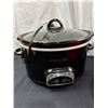Image 2 : Slow Cookers and Tupperware