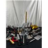 Image 1 : Assorted Kitchen Utensils