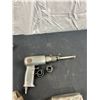 Image 3 : 4 Pneumatic Hand Tools