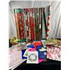 Image 1 : Large Assortment of Holiday Gift Bags & Wrap
