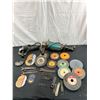 Image 1 : 2 Grinders & Assorted Grinding Discs