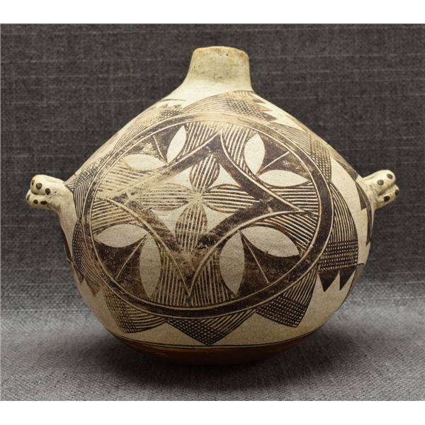 ACOMA POTTERY CANTEEN