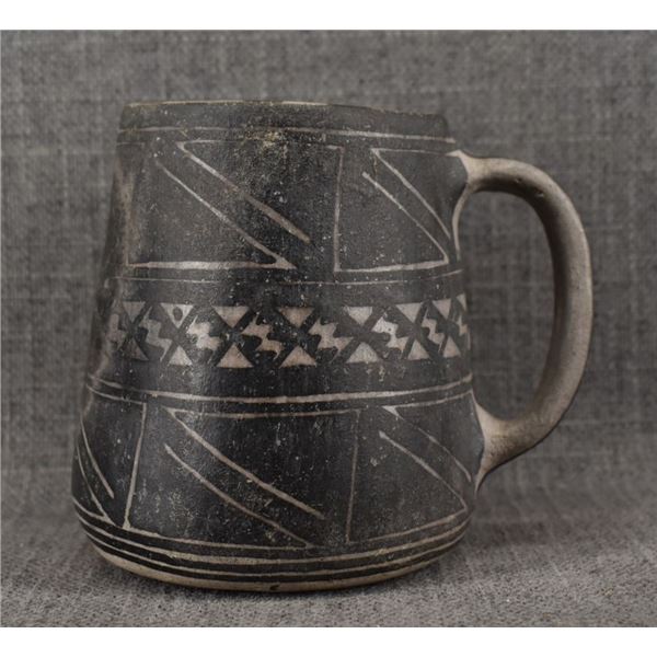 MESA VERDE POTTERY MUG