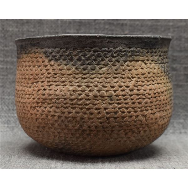 MIMBRES POTTERY JAR