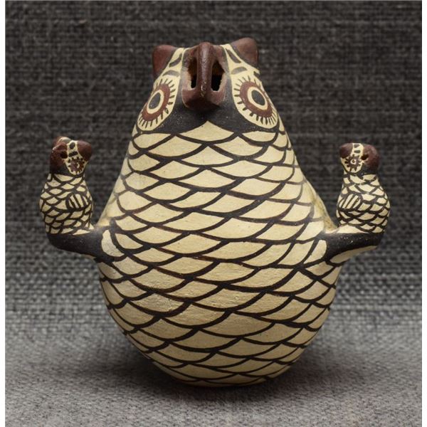 ZUNI POTTERY (Quanita Kalestewa)