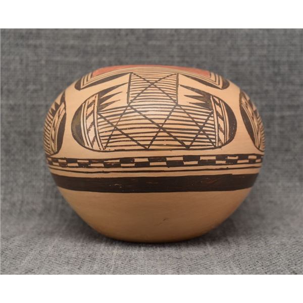 HOPI POTTERY BOWL (FANNIE NAMPEYO)
