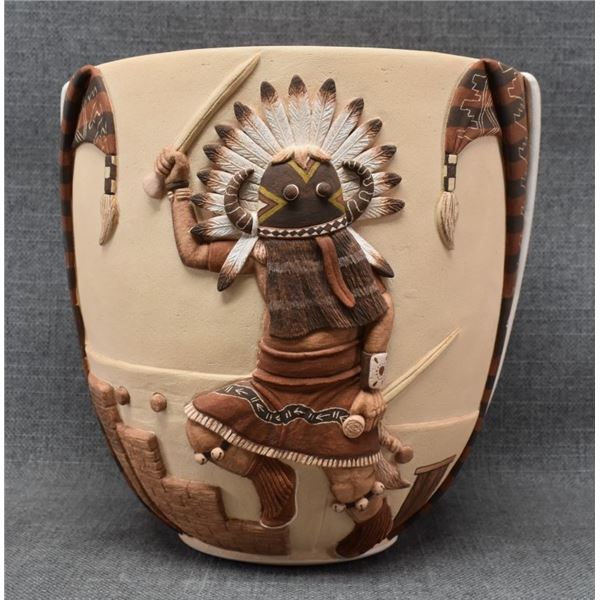 NAVAJO/HOPI POTTERY VASE (HARRISON JIM)