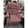 Image 1 : Maroon Claw Tufted Recliner