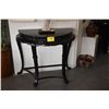 Image 1 : CHINESE BLACK LACQUERED DEMI-LUNE WOOD TABLE (31" X 20" X 35 1/2")