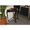 Image 3 : CHINESE BLACK LACQUERED DEMI-LUNE WOOD TABLE (31" X 20" X 35 1/2")