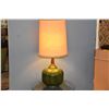 Image 2 : MID CENTURY GREEN CERAMIC TABLE LAMP W/SHADE