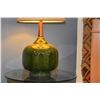 Image 3 : MID CENTURY GREEN CERAMIC TABLE LAMP W/SHADE