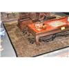 Image 3 : ORIENTAL WOOL CARPET IN THE MANNER OF AGRA OR JAIPUR STYLE (112" X 140")