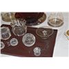 Image 3 : MIXED LOT: GLASS VASE, SALTS, MUSTARD JAR, PEDESTAL PLATE, RED BOWL, PITCHER (13 PCS) (DOES NOT INCL