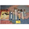 Image 1 : BOOK: UKIYO-E 250 YEARS OF JAPANESE ART & CALLIGRAPHY BRUSHES (7 PCS)
