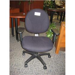 Black Mid Back Ergo Task Chair