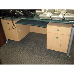 Green Sales Desk