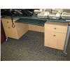 Image 1 : Green Sales Desk