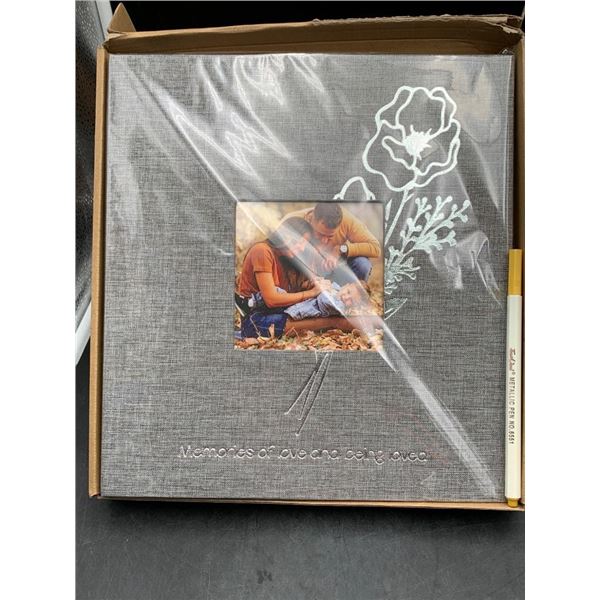 Photo Album for 3×5, 4×6, and 5×7 Pictures in Grey with Floral Design