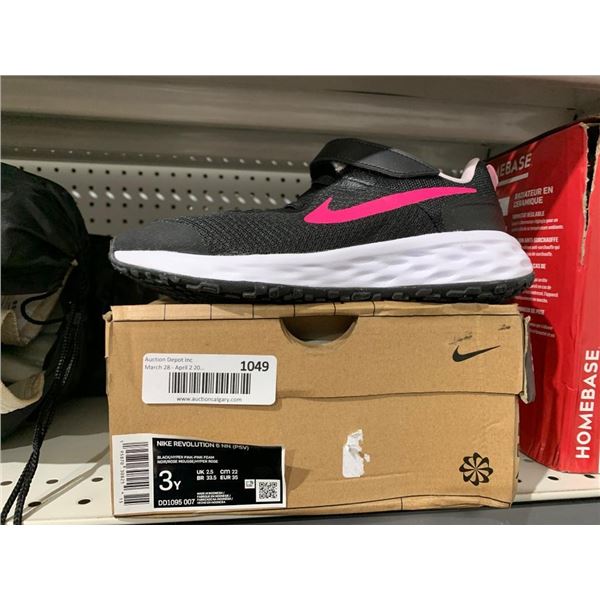 Nike Revolution 6 Flyease Youth Running Shoes Black/Pink Size 3Y